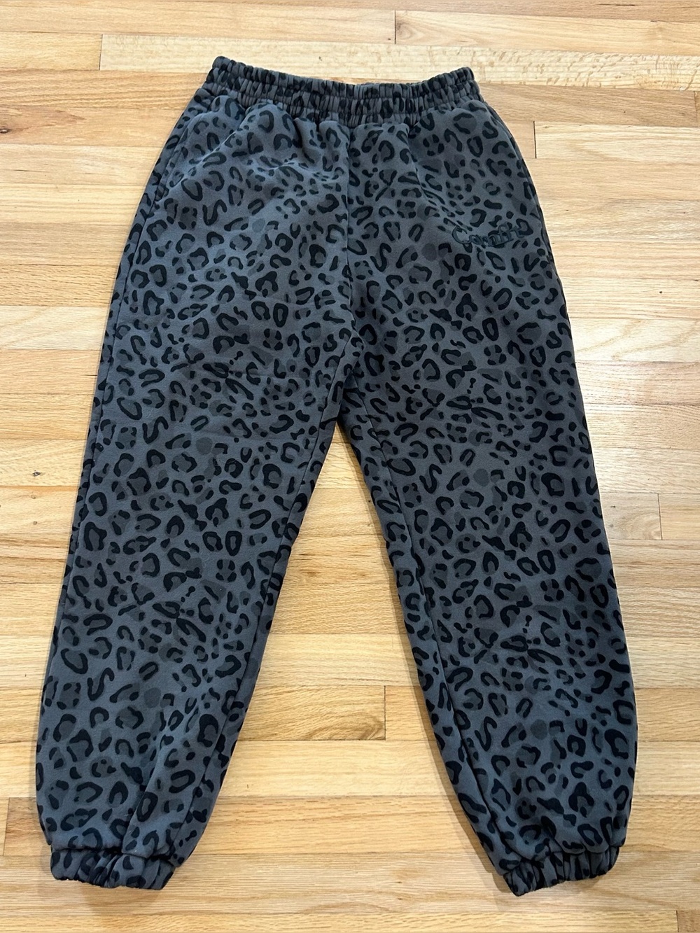Cmfrt Airplane Mode Charcoal Gray Cheetah Print Super Soft Jogger Sweatpants L - Picture 2 of 11